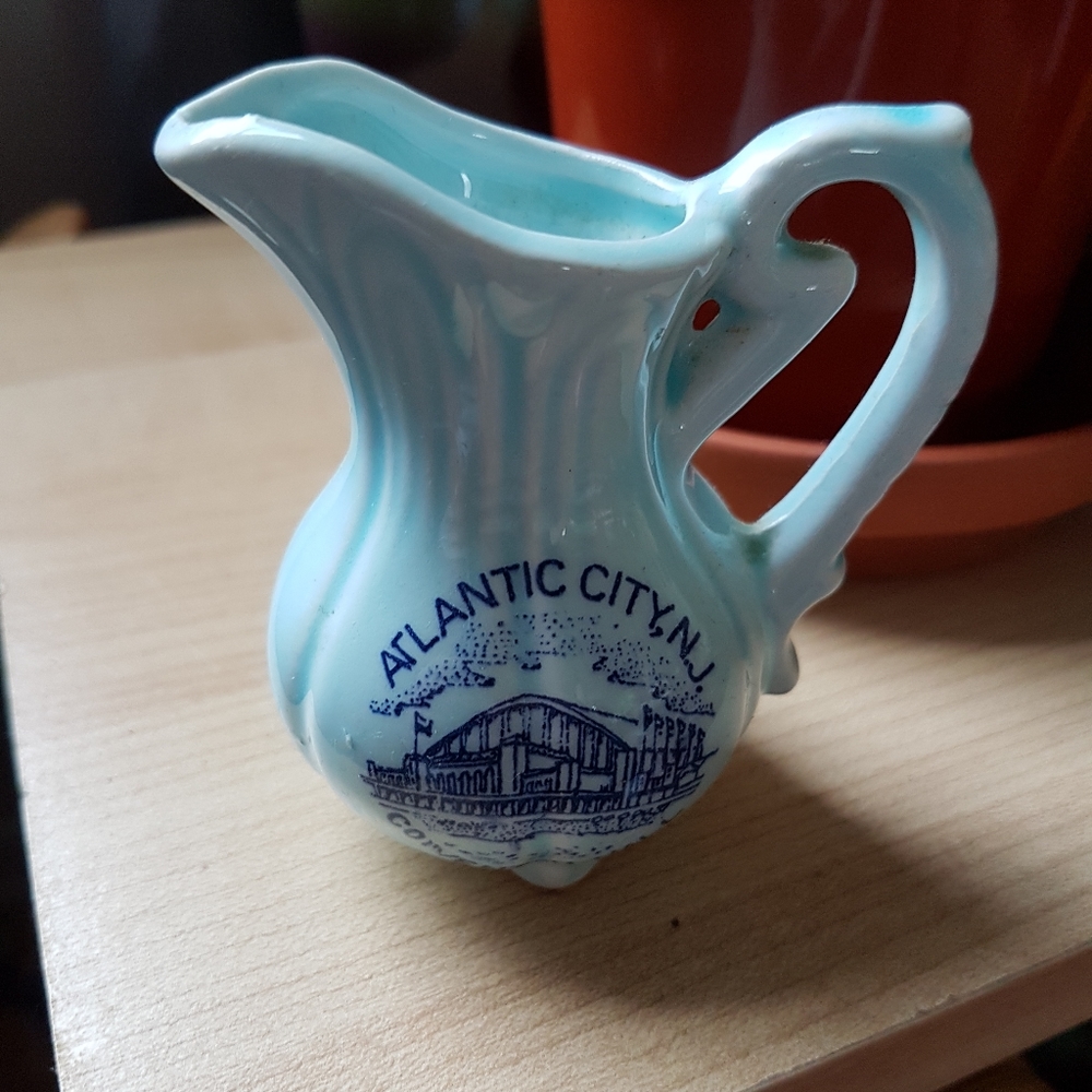 Vintage Atlantic city mini souvenir jug